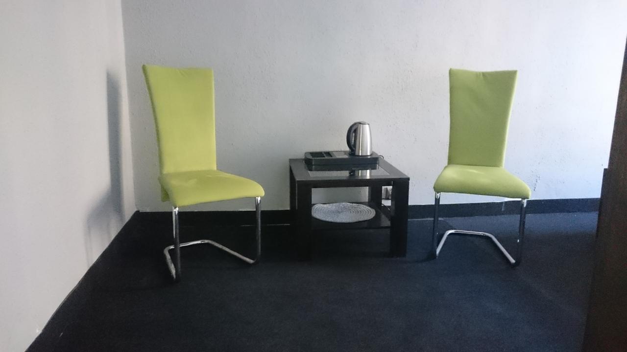 Incepcja 33 Hostel Wroclaw Ngoại thất bức ảnh