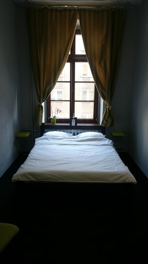 Incepcja 33 Hostel Wroclaw Ngoại thất bức ảnh