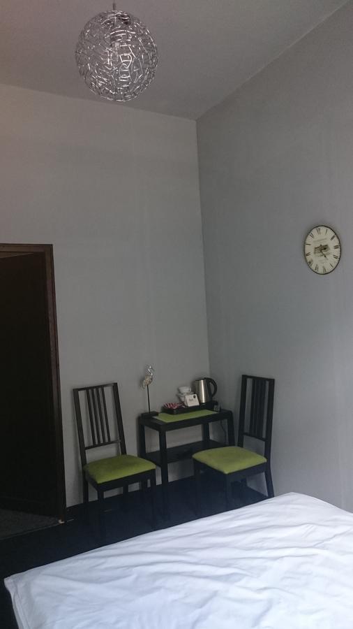 Incepcja 33 Hostel Wroclaw Ngoại thất bức ảnh