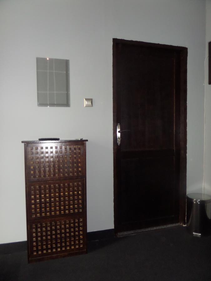 Incepcja 33 Hostel Wroclaw Ngoại thất bức ảnh